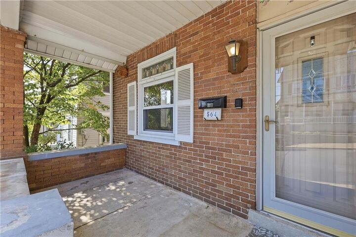 Property Photo:  564 Washington Avenue  PA 18067 