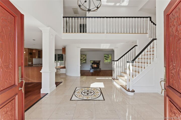 Property Photo:  37 Pheasant Run Road  NY 10570 