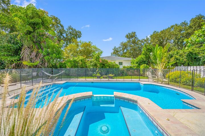 Property Photo:  1225 11th Street N  FL 33705 