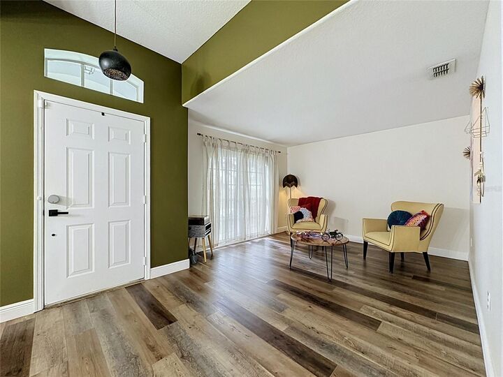 Property Photo: 1213 Grand Reserve Drive FL 33837
