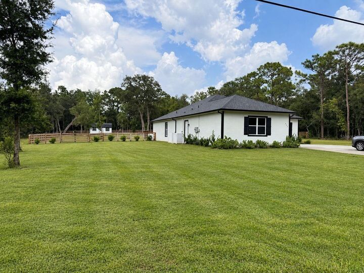 Property Photo:  545 W Pearson Street  FL 34442 
