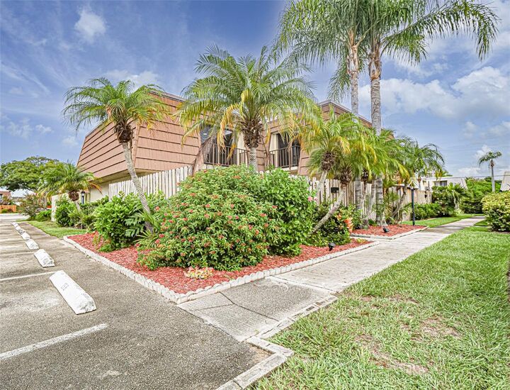 Property Photo:  1166 6th Avenue 15C  FL 32960 