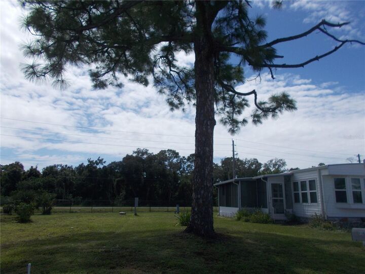 Property Photo:  5138 Palena Boulevard  FL 34287 
