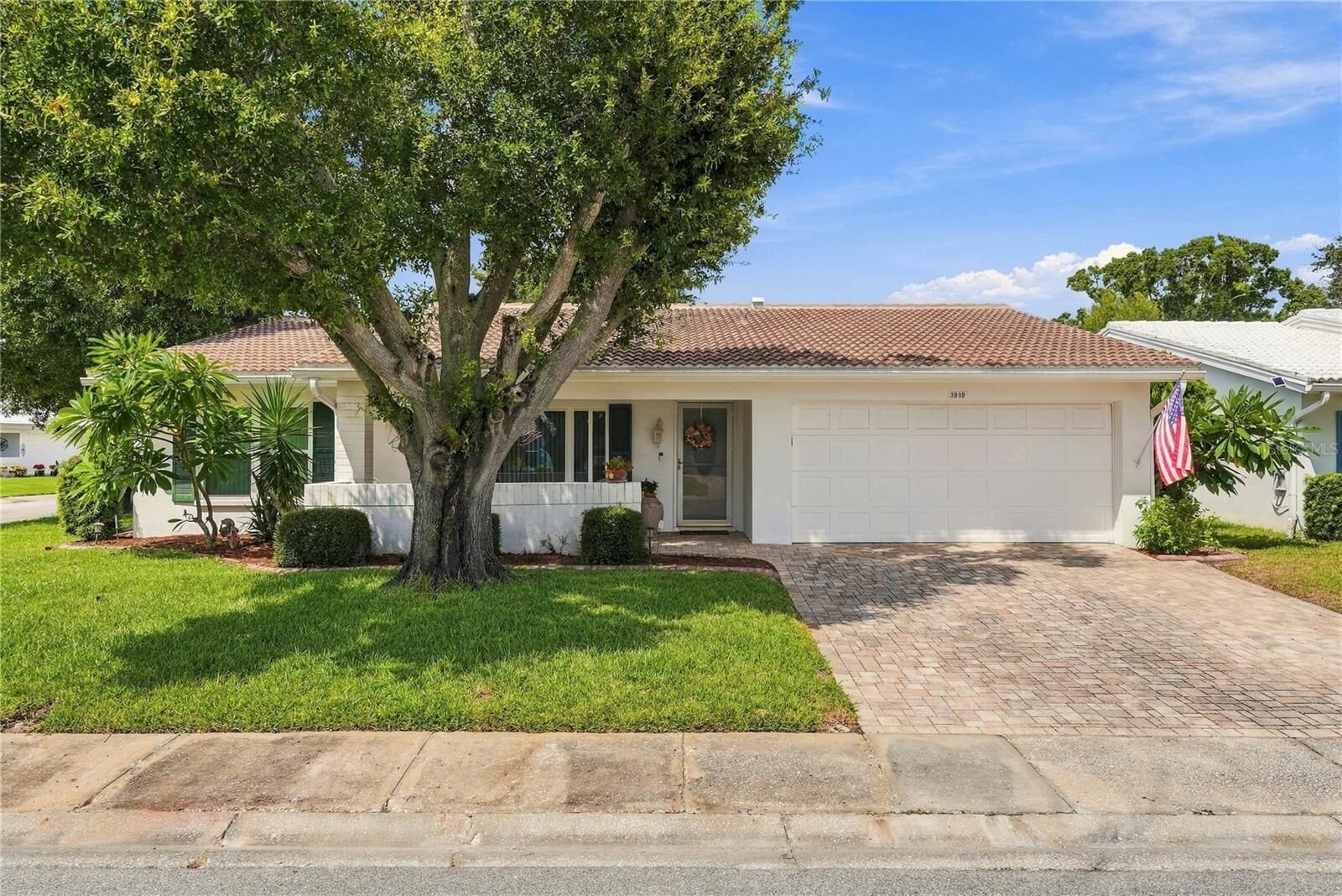 Property Photo: 3939 90th Terrace N FL 33782