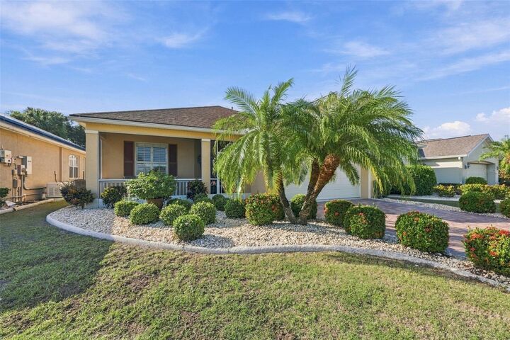 Property Photo:  1106 Emerald Dunes Drive  FL 33573 