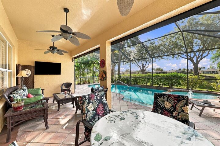 Property Photo: 1106 Emerald Dunes Drive FL 33573