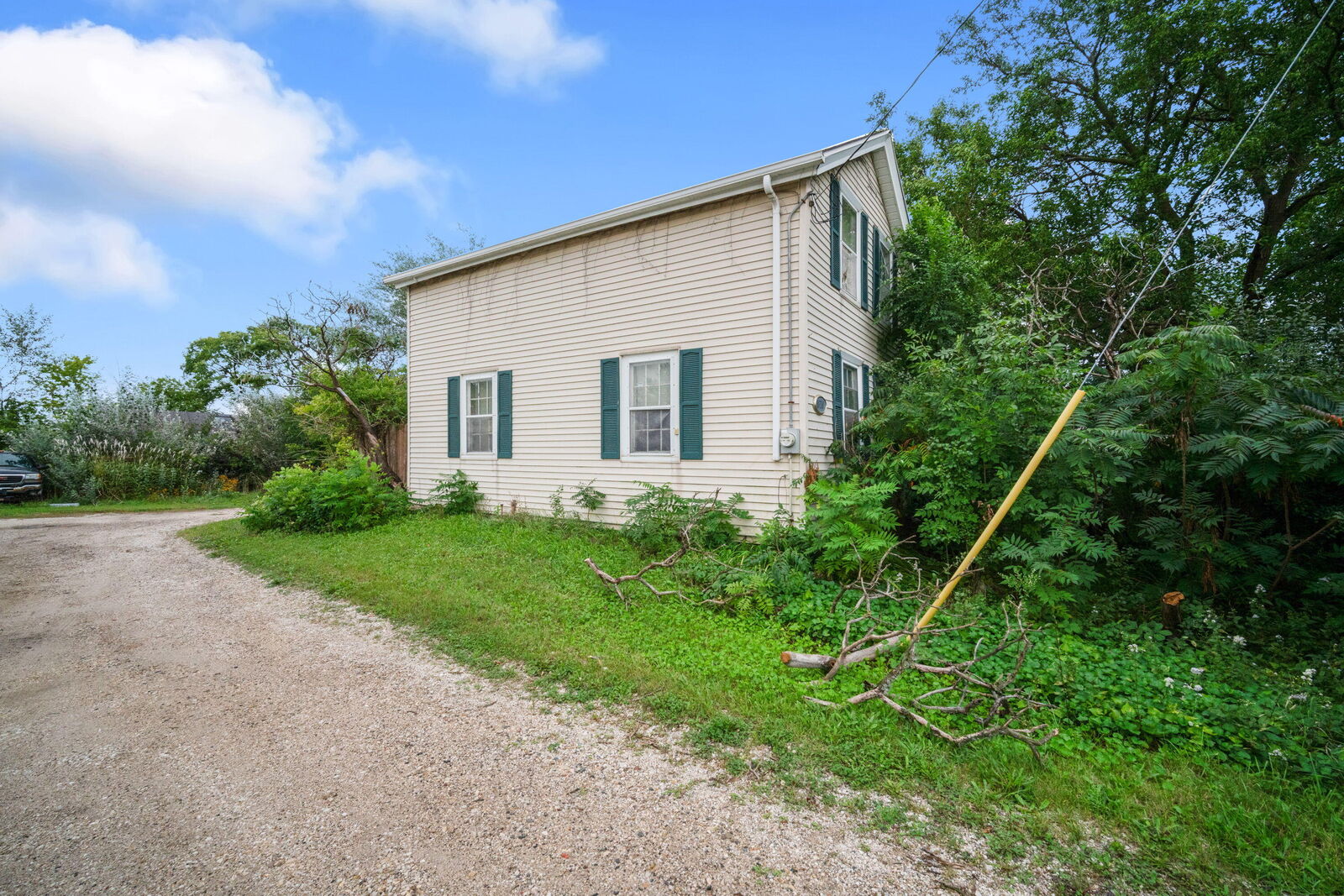 Property Photo: 8738 W Fond Du Lac Ave WI 53225