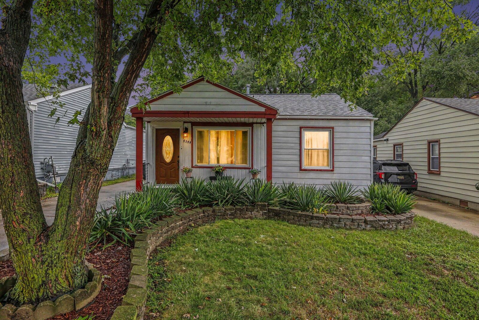Property Photo:  6148 N Globe Street  MI 48185 