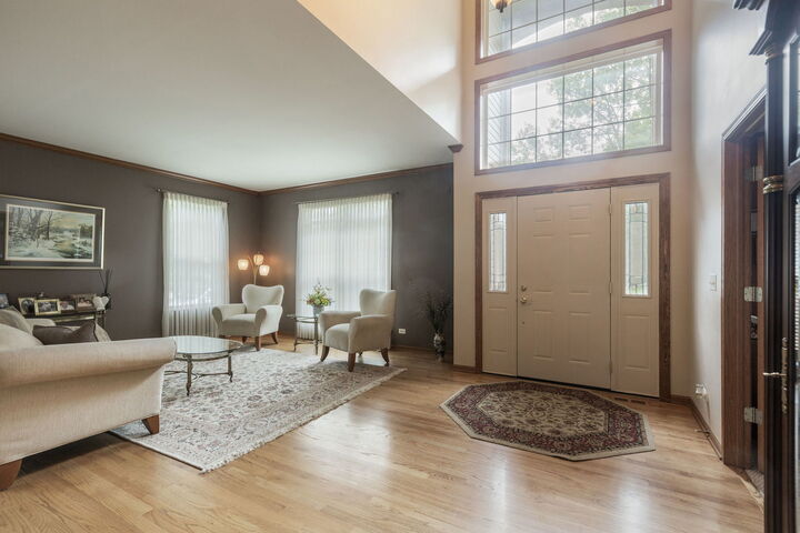 Property Photo: 556 Prescott Lane IL 60031