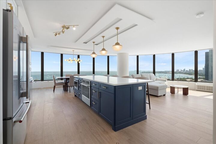 Property Photo:  505 N Lake Shore Drive 2110-11  IL 60611 