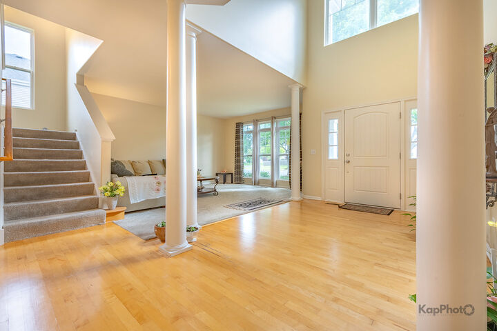 Property Photo: 1512 Parkside Drive IL 60490