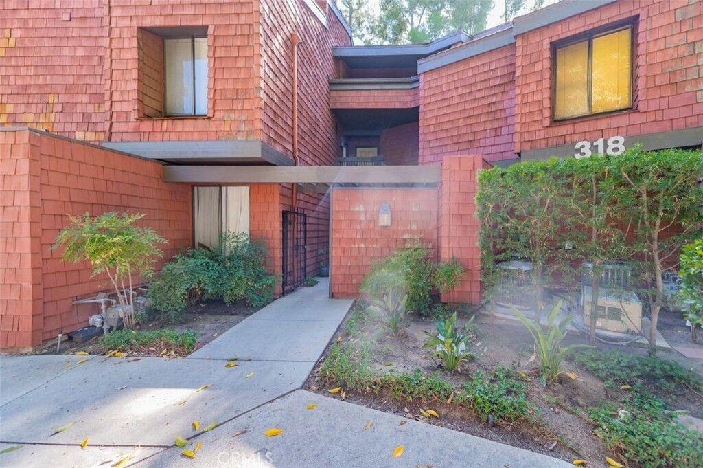 Property Photo:  318 S Prospectors 44  CA 91765 