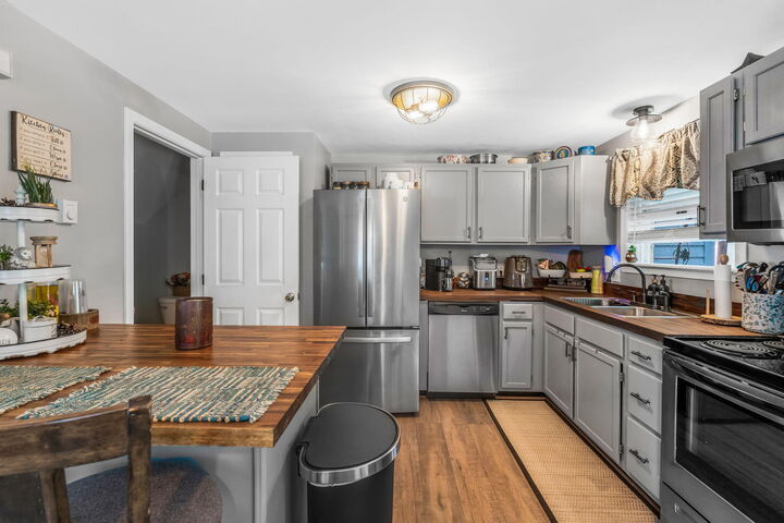 Property Photo: 81 Baldwin Drive 81 ME 04401