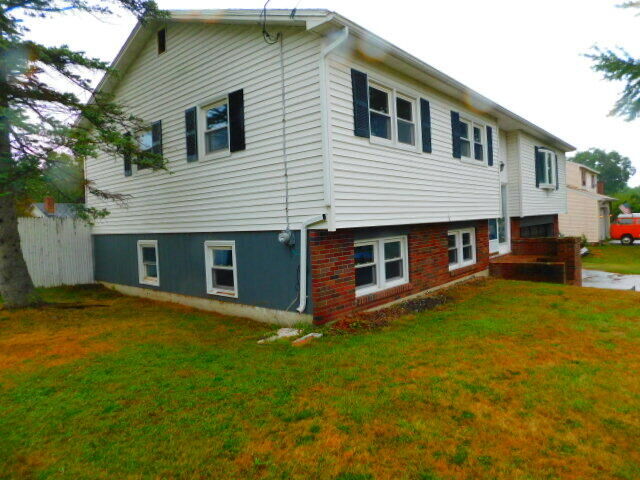 Property Photo:  22 Mountainview Drive  ME 04444 