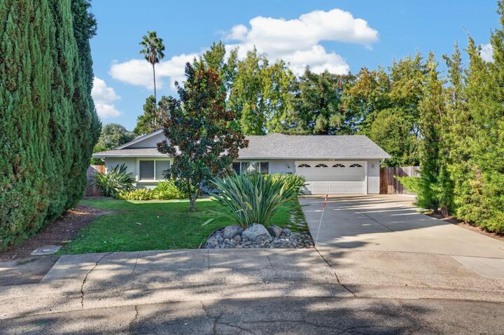 Property Photo:  5123 Kauai Way  CA 95628 