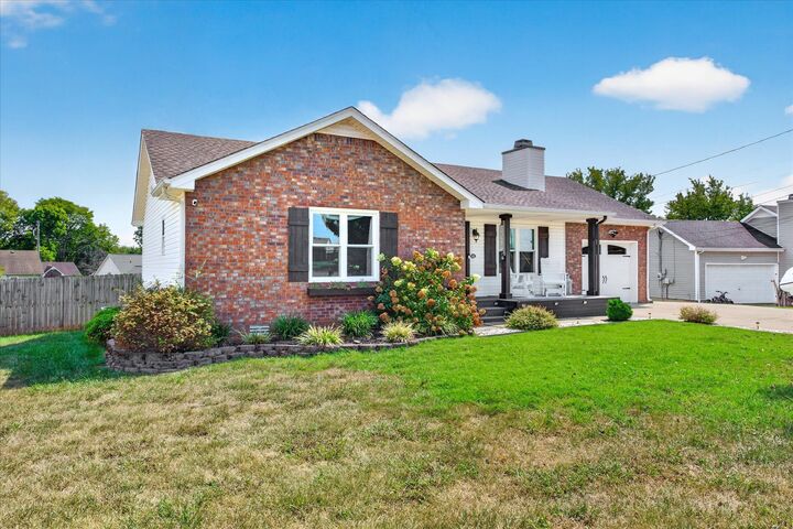 Property Photo:  1318 Meredith Way  TN 37042 