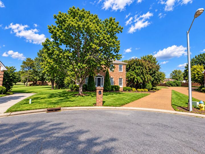 Property Photo:  2726 Chatham Ct  TN 37129 