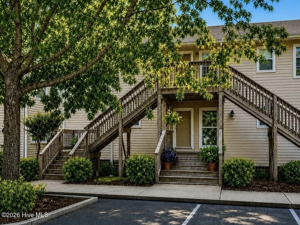 Property Photo: 406 Forest Park Road Unit 102 NC 28409