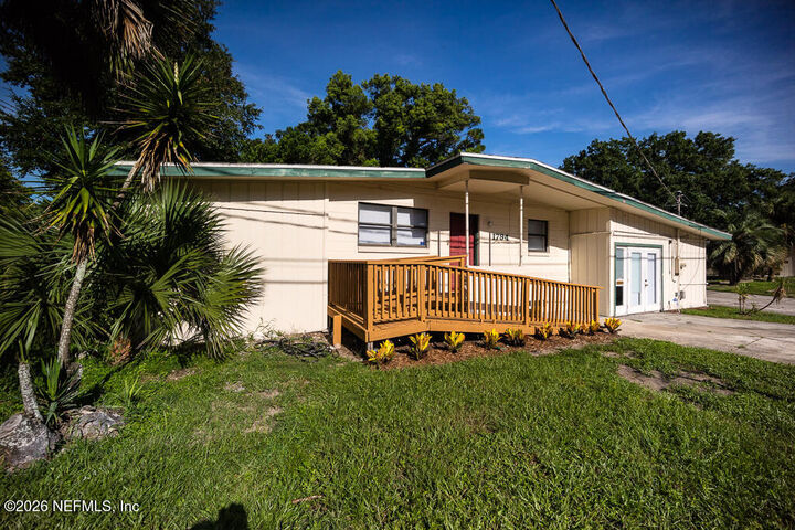 Property Photo:  1794 Rogero Road B  FL 32211 