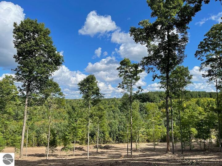 Property Photo:  5142 Paradise Ranch  MI 49649 