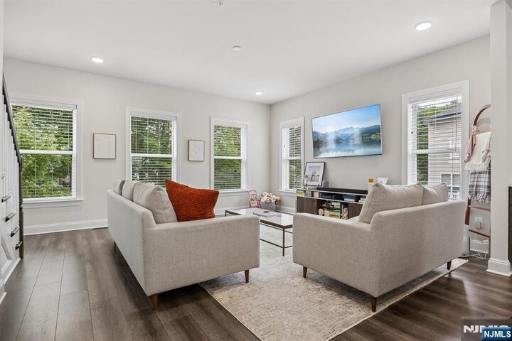 Property Photo:  206 Abbe Road  NJ 07424 