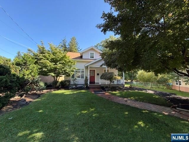 Property Photo:  172 Godwin Avenue  NJ 07481 