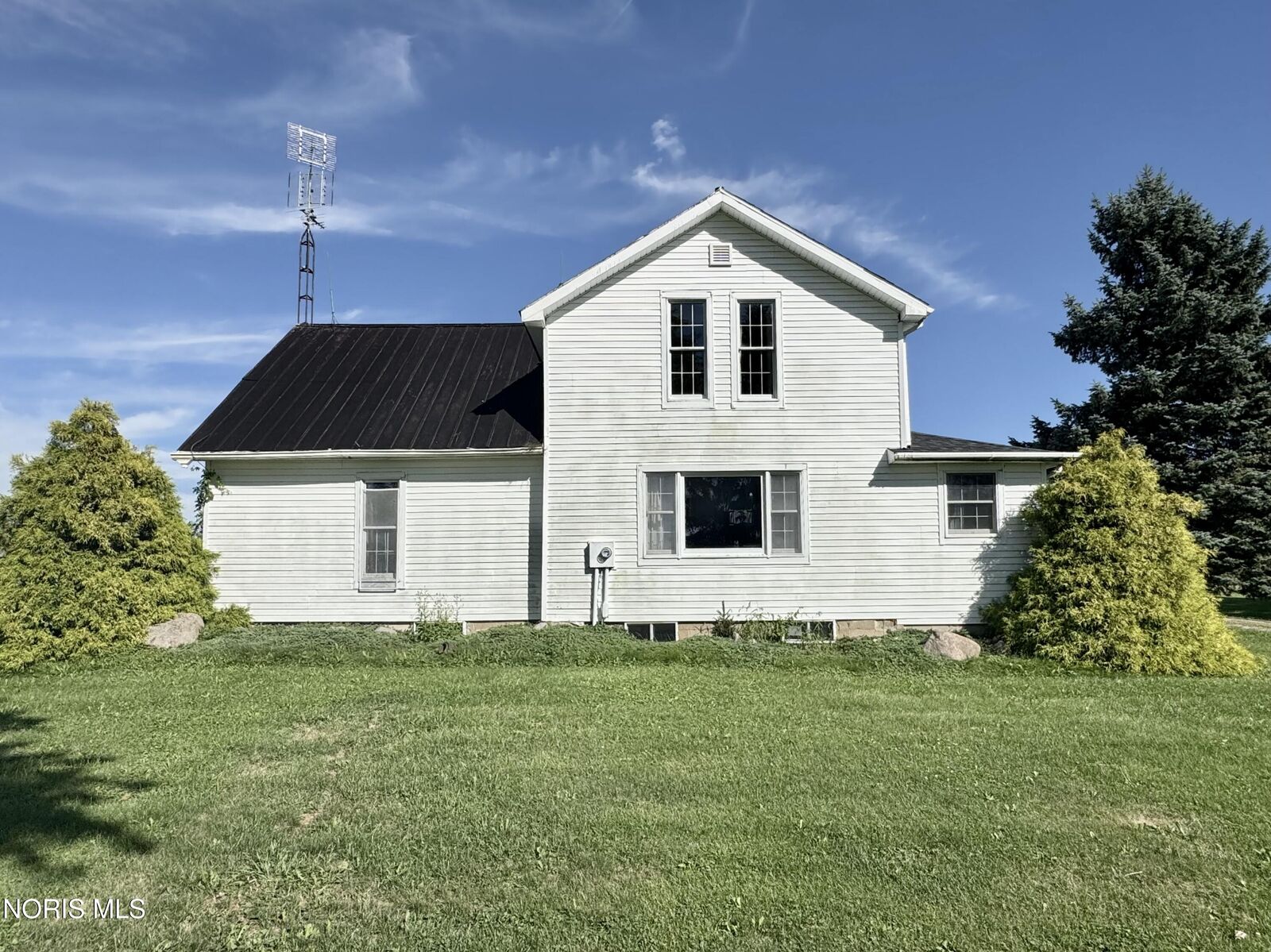 Property Photo: 10140 Co. Rd. 17 OH 43570