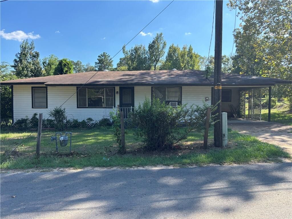 Property Photo:  405 22nd Street  LA 71483 