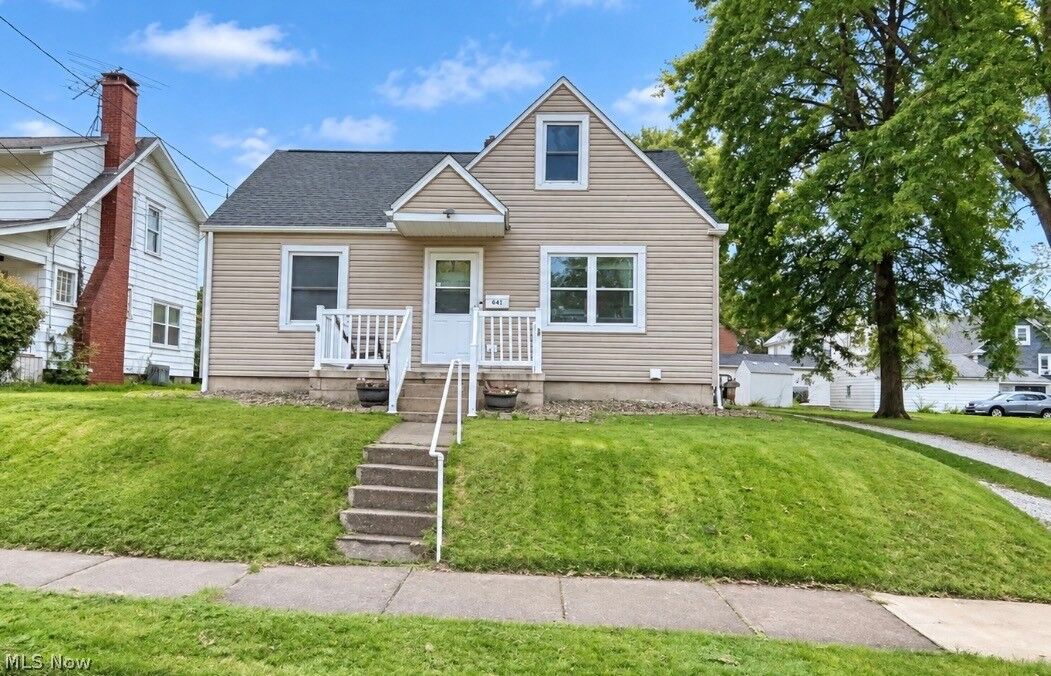 Property Photo: 681 McGrath Street OH 44601