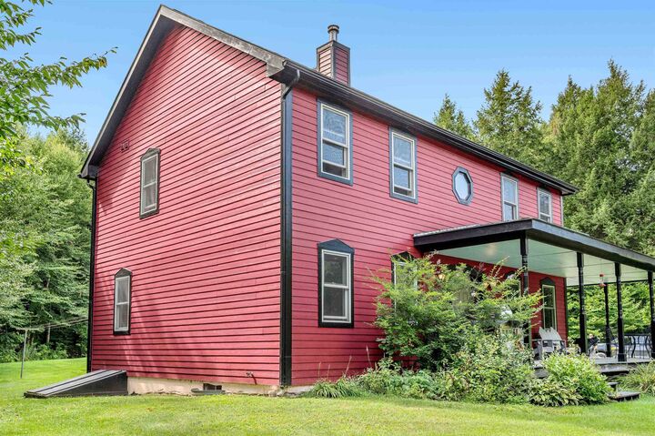 Property Photo: 475 Hiddenwood Road VT 05673