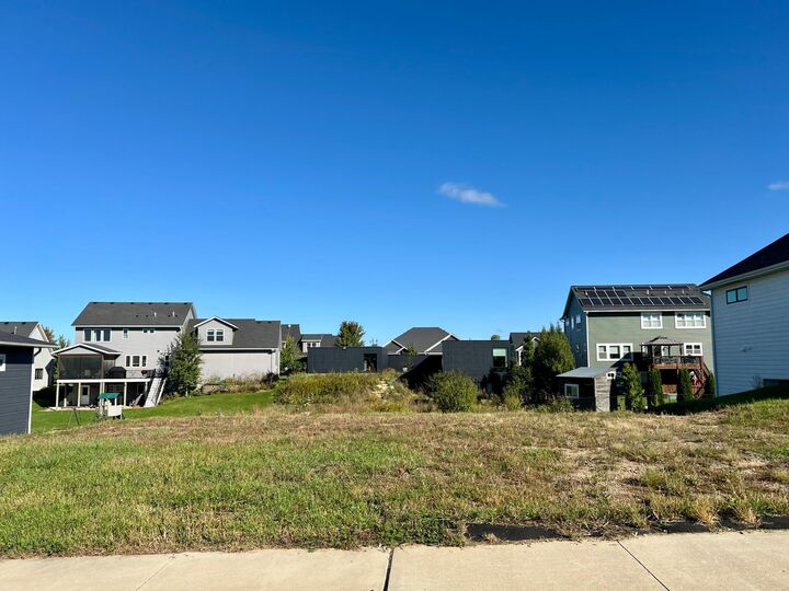 Property Photo: 1812 Erie Drive MN 55057