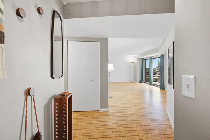 Property Photo:  26 10th Street W 1309  MN 55102 
