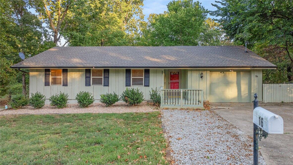 Property Photo: 16 Swanage Drive AR 72715