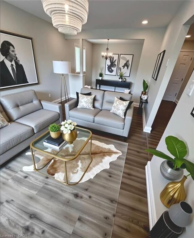 Property Photo:  535 Appledale Crescent Upper  ON N2T 1V8 