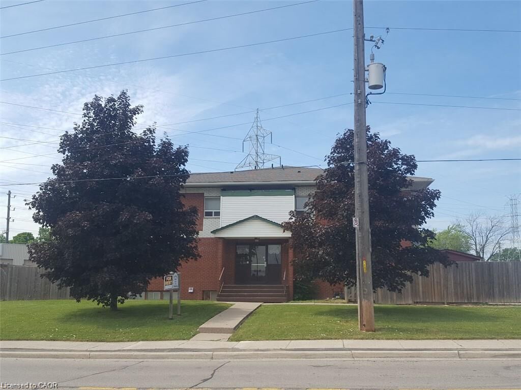 Property Photo:  2251 Mountainside Drive 6  ON L7P 1B6 