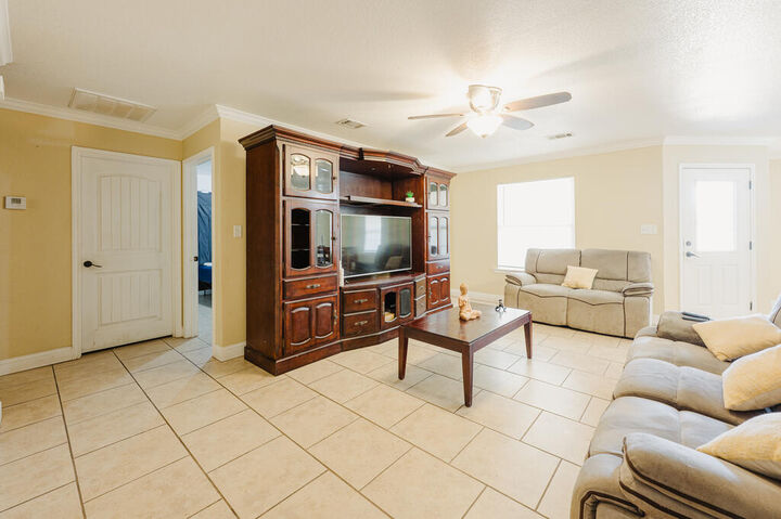 Property Photo:  408 S Dallas St  TX 79701 