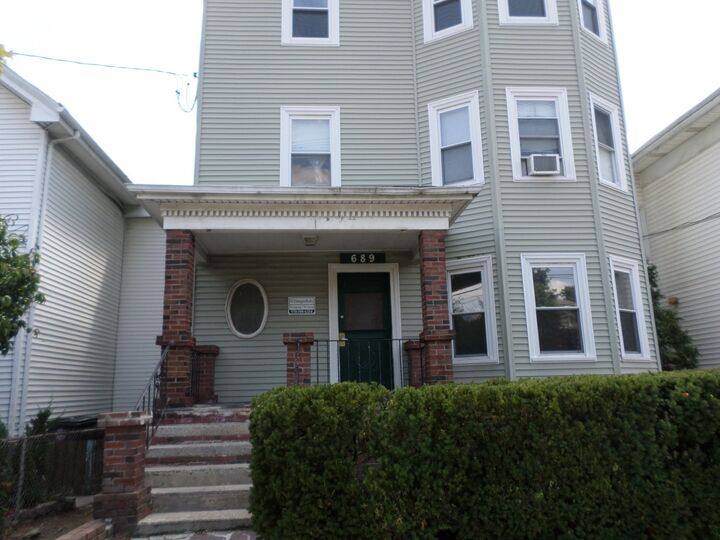 Property Photo:  689 Broadway  MA 02150 