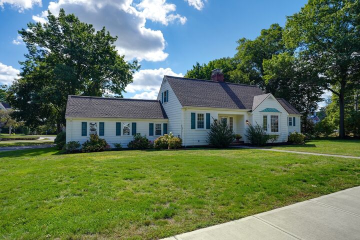 Property Photo:  122 Maple Street  MA 02062 