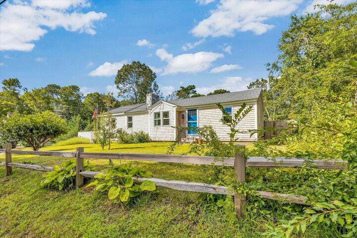 Property Photo:  25 Raspberry Lane  MA 02648 