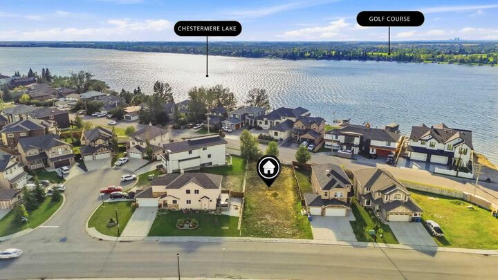 Property Photo:  479 East Lakeview Road  AB T1X 0A2 