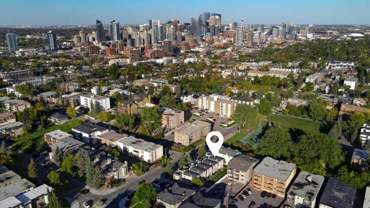Photo de la propriété:  1707 23 Avenue SW  AB T2T 5Z9 