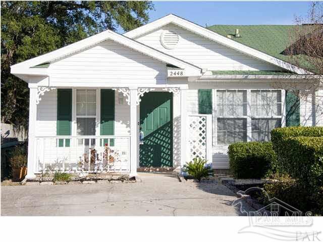 Property Photo: 2448 Spyglass Cir FL 32526