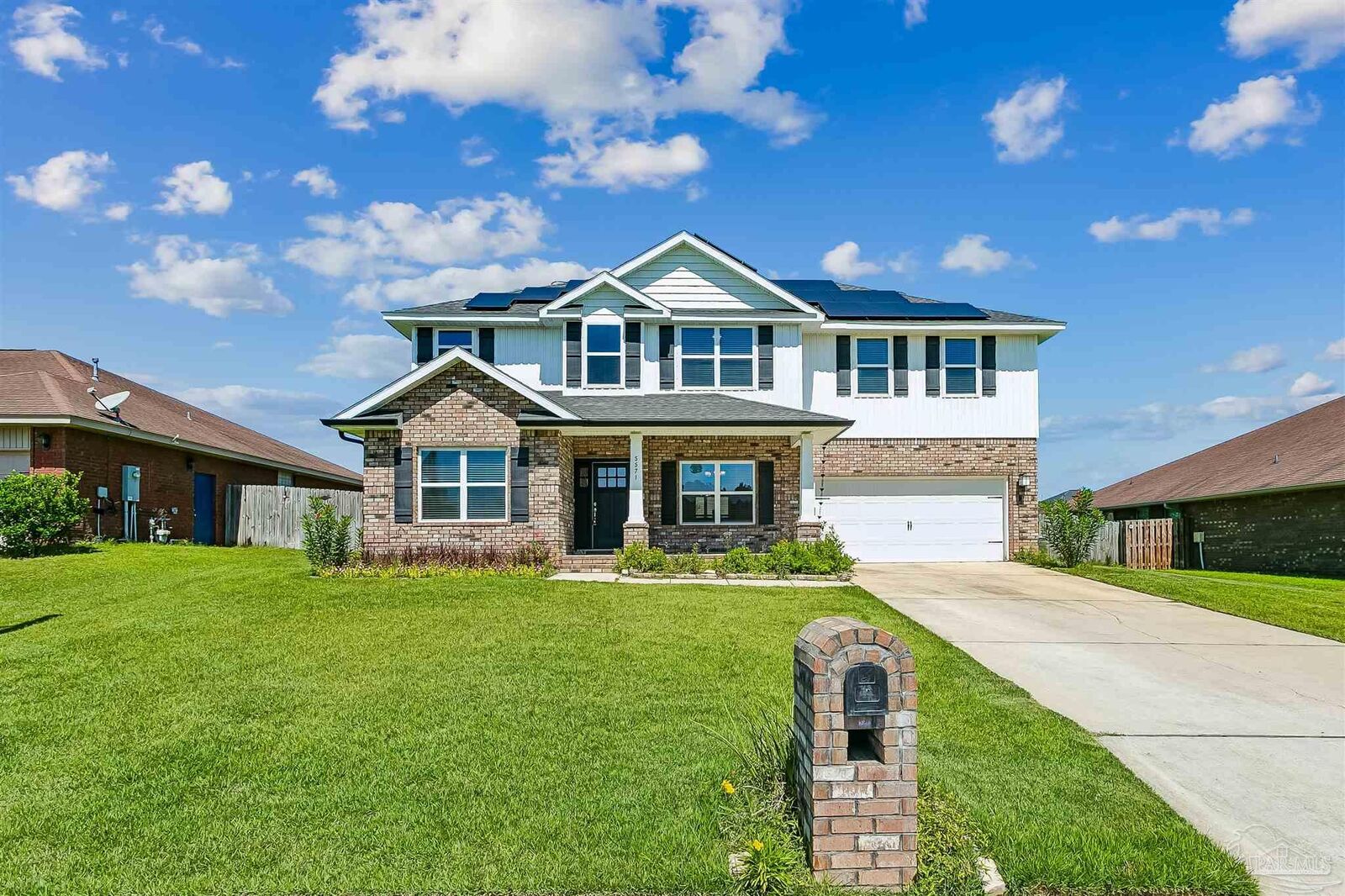 Property Photo: 5571 Inspiration St FL 32570