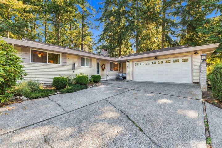 Property Photo:  4905  93rd Avenue W  WA 98467 