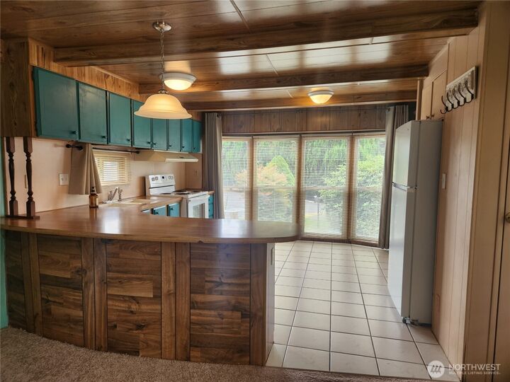 Property Photo:  6206  188th Street NE 62  WA 98223 