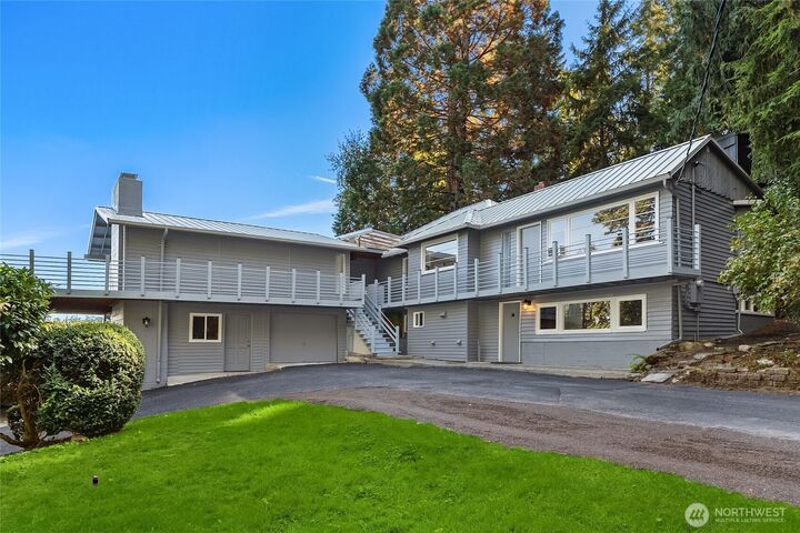 Property Photo:  9588  Green Spot Place NE  WA 98110 