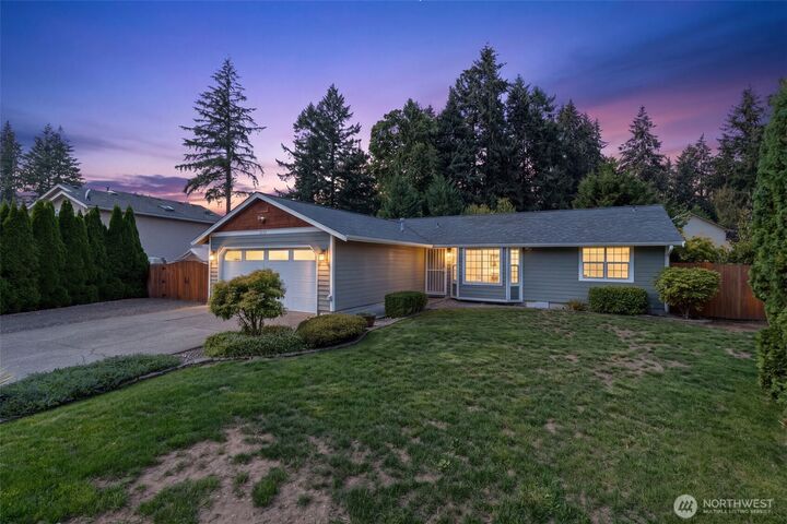 Property Photo:  3521  Radcliff Court SE  WA 98503 