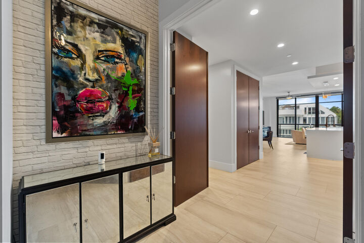 Property Photo:  2770 NE 14th Street 203  FL 33304 