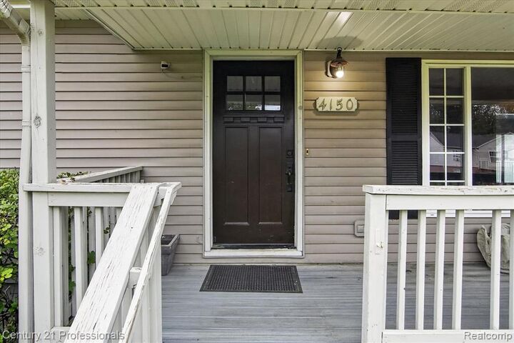 Property Photo: 4150 Nyman Avenue MI 48184