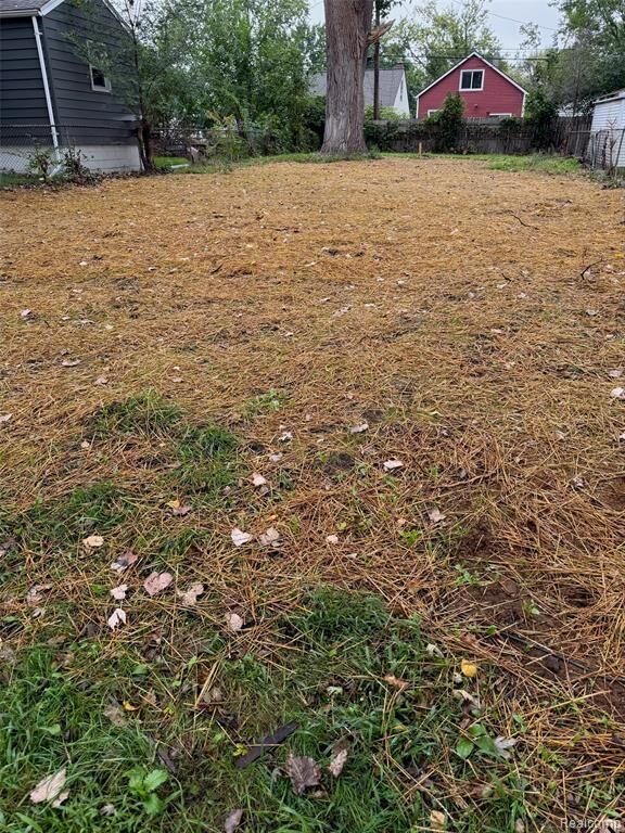 Property Photo:  130 W Elza Avenue  MI 48030 